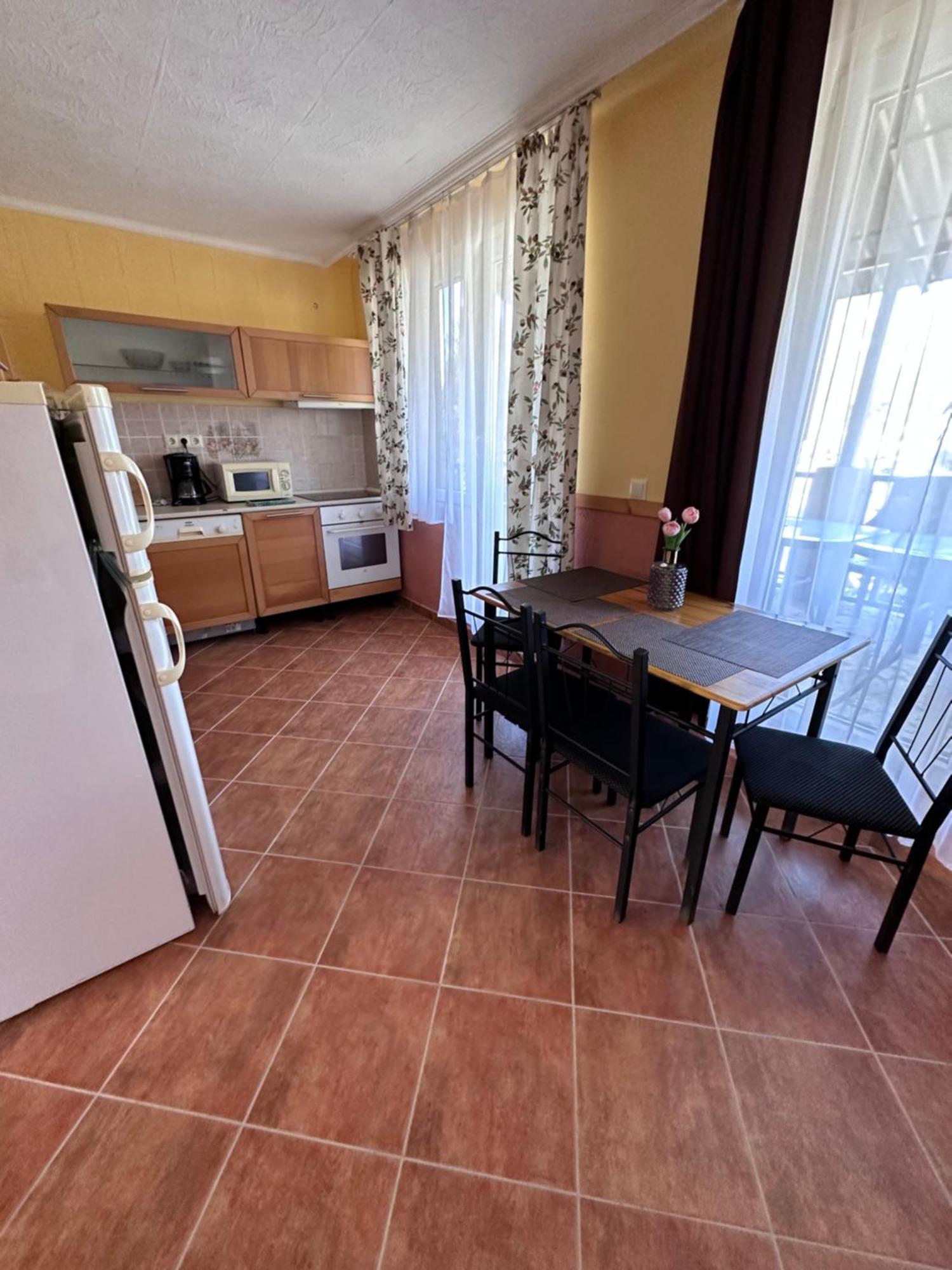 Aranyeso Apartman Hajdúszoboszló Exterior foto